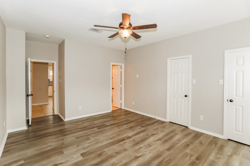 2,250/Mo, 1228 Lake Haven Dr Little Elm, TX 75068 Main Bedroom View 2