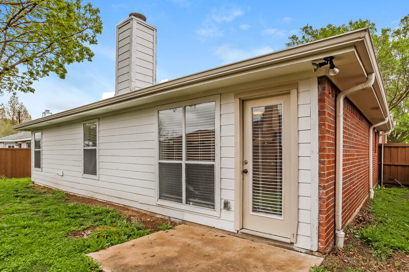2,250/Mo, 1228 Lake Haven Dr Little Elm, TX 75068 Rear View