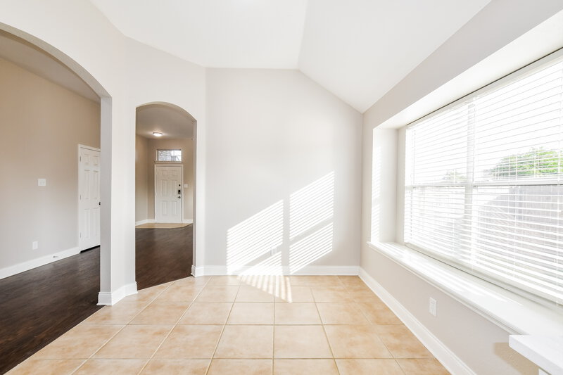 2,050/Mo, 2063 Fair Crest Trl Forney, TX 75126 Floorplan View 2