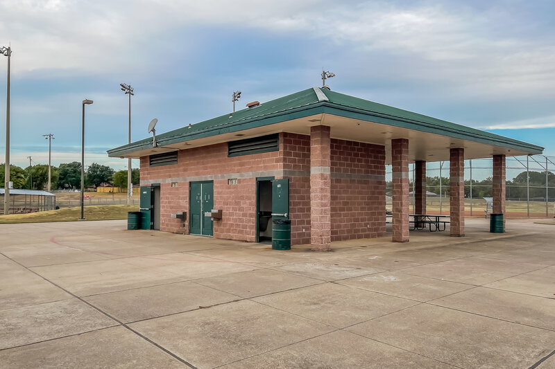 2,340/Mo, 2815 Marotto Way Seagoville, TX 75159 Exterior View 2