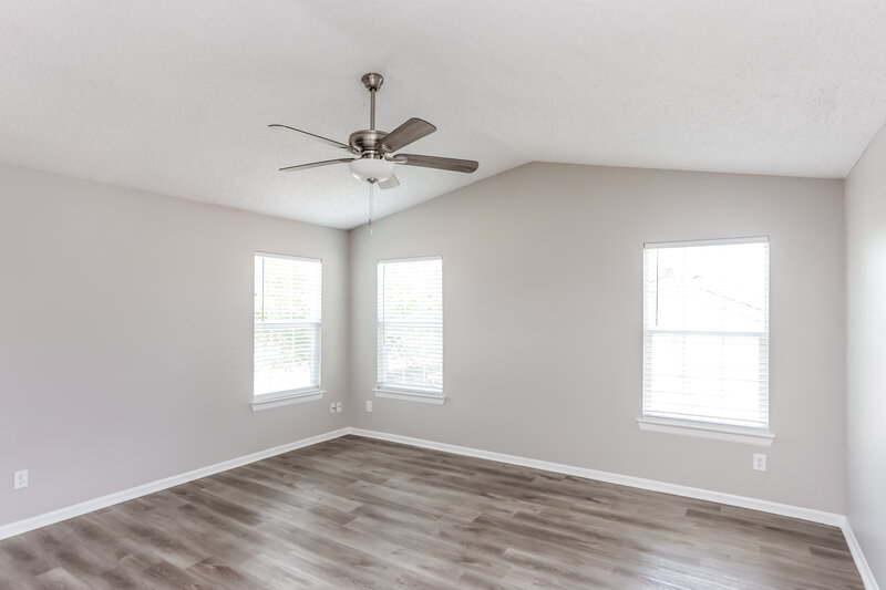 2,420/Mo, 620 Mission Hills Dr Arlington, TX 76018 Main Bedroom View