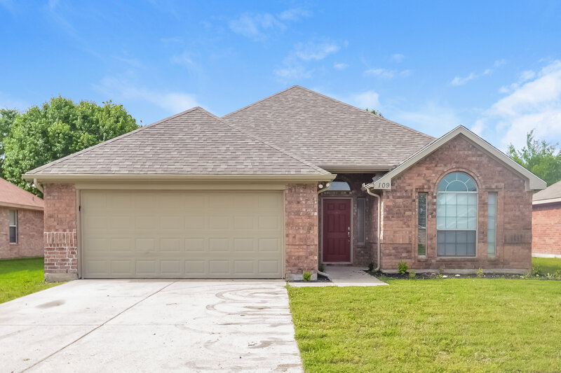 2,080/Mo, 109 Magnolia St Anna, TX 75409 External View