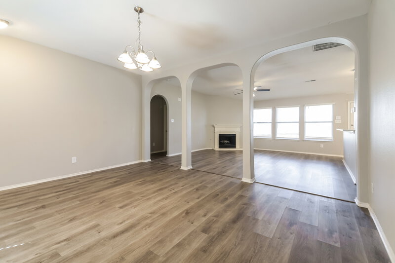 1,960/Mo, 3113 Lighthouse Dr Denton, TX 76210 Dining Room View 2