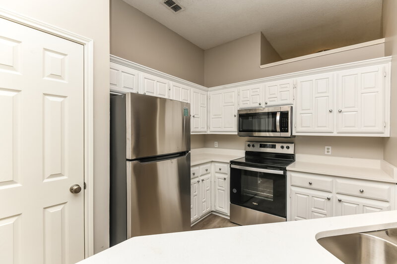 2,350/Mo, 2127 Stoneridge Dr Keller, TX 76248 Kitchen View 2
