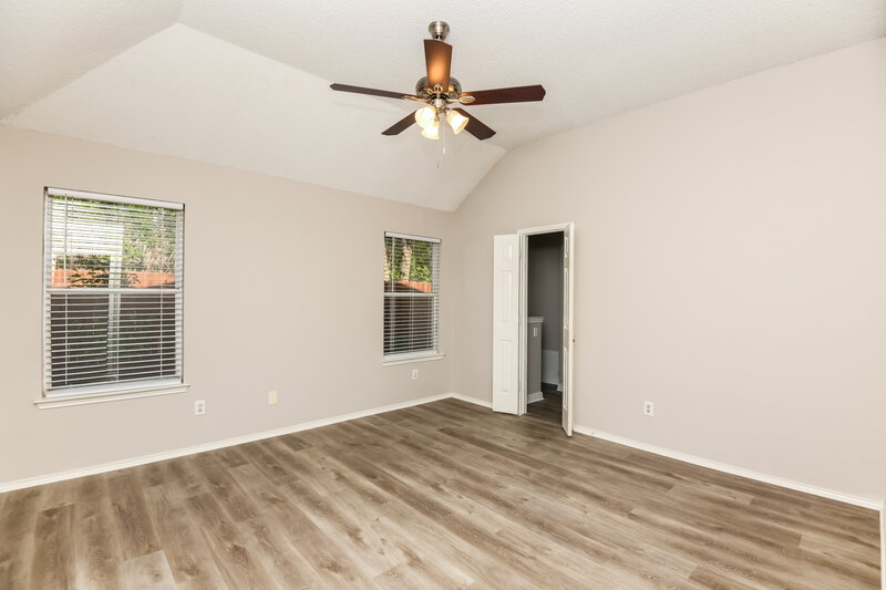 2,350/Mo, 2127 Stoneridge Dr Keller, TX 76248 Main Bedroom View