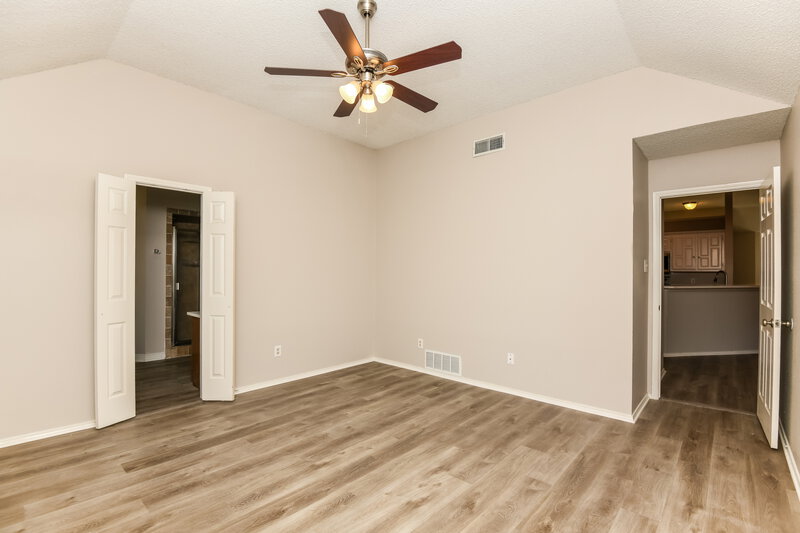 2,350/Mo, 2127 Stoneridge Dr Keller, TX 76248 Main Bedroom View 2