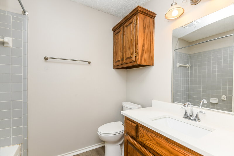 2,350/Mo, 2127 Stoneridge Dr Keller, TX 76248 Bathroom View
