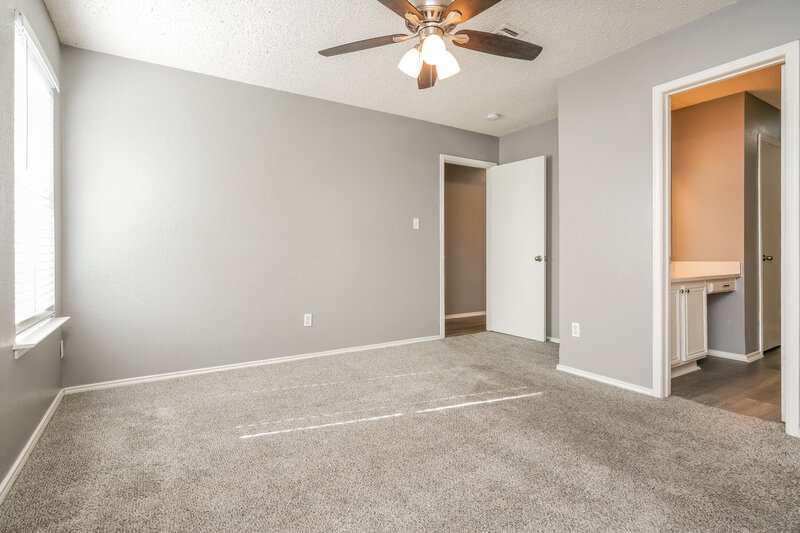 1,695/Mo, 2607 Whitehurst Dr Fort Worth, TX 76133 Main Bedroom View 2