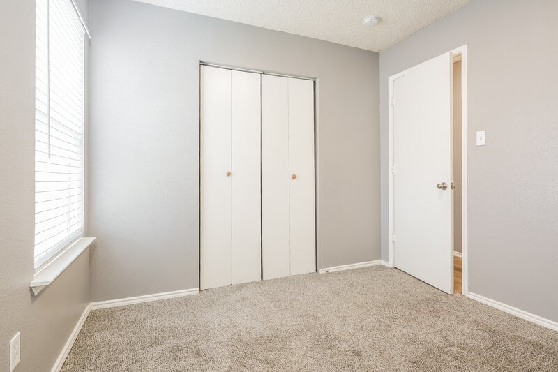1,695/Mo, 2607 Whitehurst Dr Fort Worth, TX 76133 Bedroom View 2
