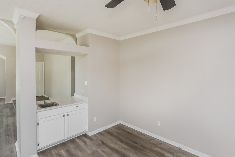 2,300/Mo, 2001 Valley Falls Ave Mesquite, TX 75181 Living Room View 2