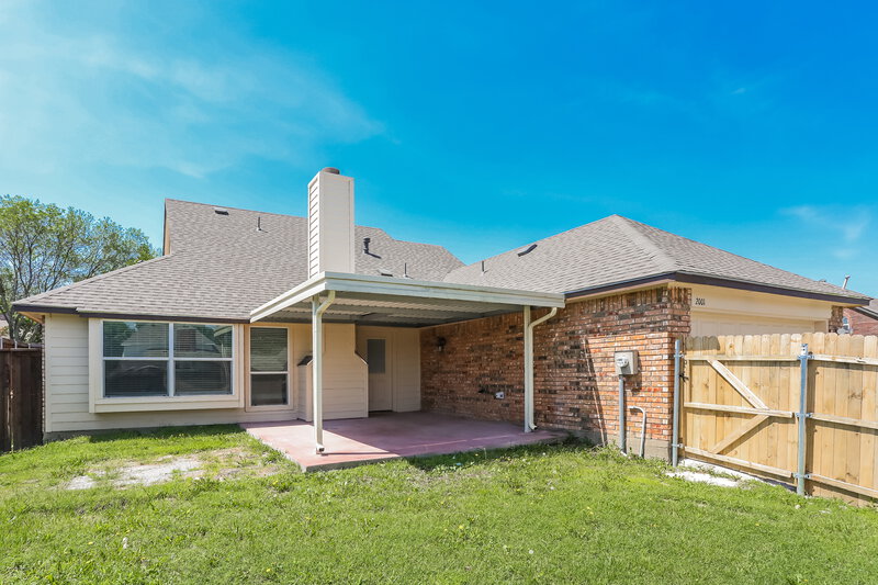 2,300/Mo, 2001 Valley Falls Ave Mesquite, TX 75181 Rear View