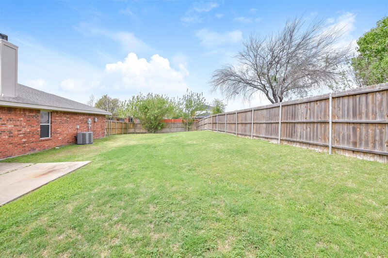 2,835/Mo, 7209 Northpoint Dr Rowlett, TX 75089 Backyard View