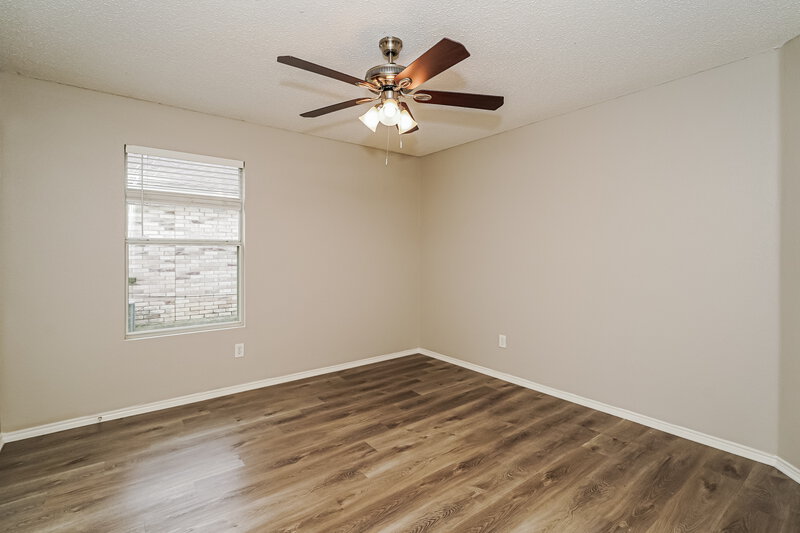 1,905/Mo, 2724 Woodlake Pkwy Little Elm, TX 75068 Bedroom View 2