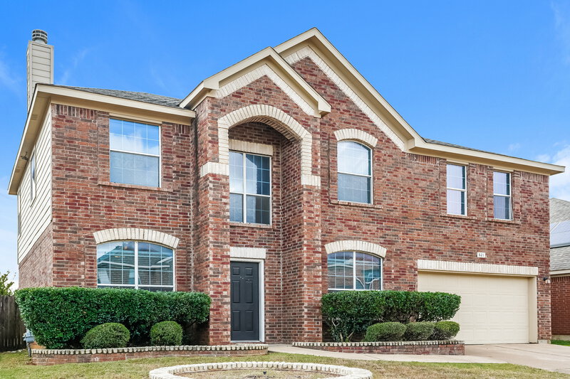2,650/Mo, 521 Roundrock Ln Fort Worth, TX 76140 Front View