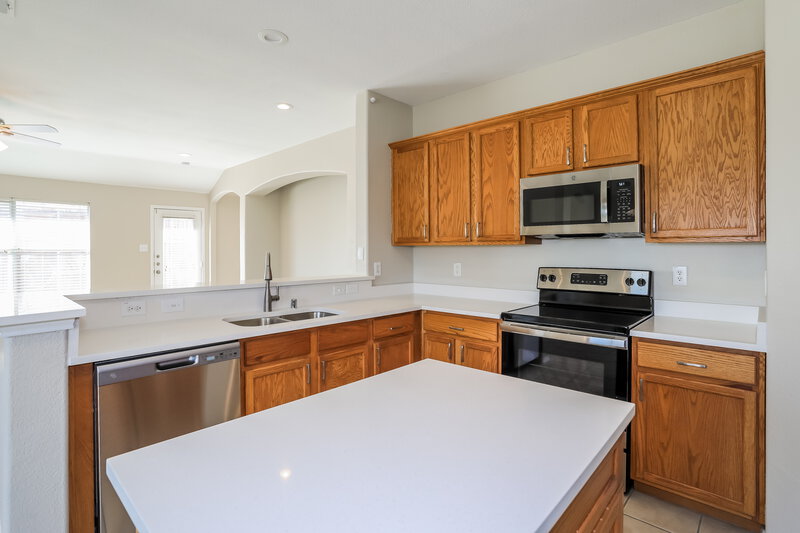 2,340/Mo, 3736 Palm Dr Fort Worth, TX 76244 Kitchen View 2