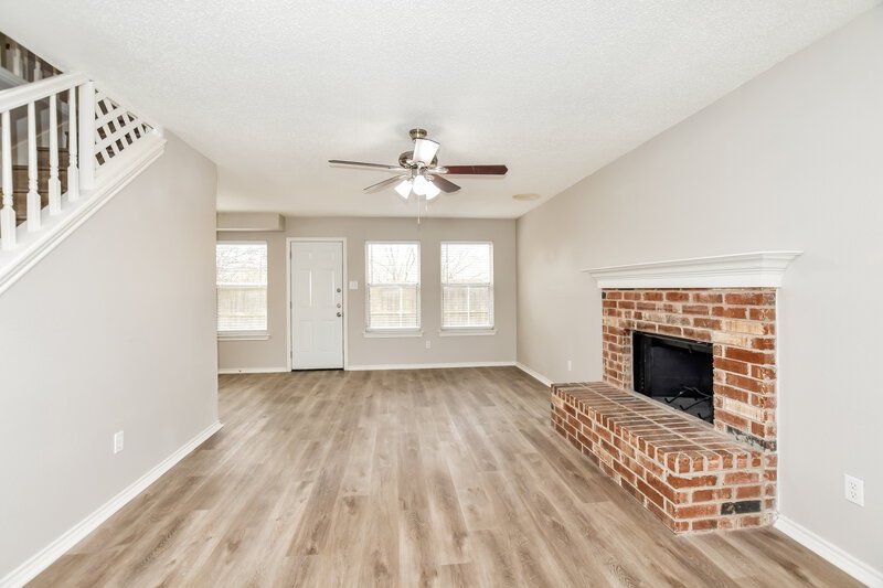 2,555/Mo, 2529 Tiber River Ln Grand Prairie, TX 75052 Living Room View 3
