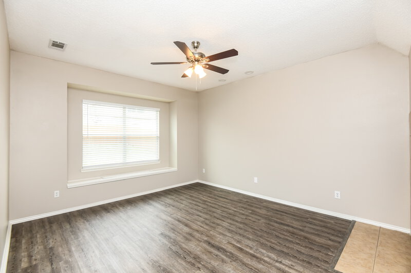 2,975/Mo, 439 Euless Dr Cedar Hill, TX 75104 Main Bedroom View