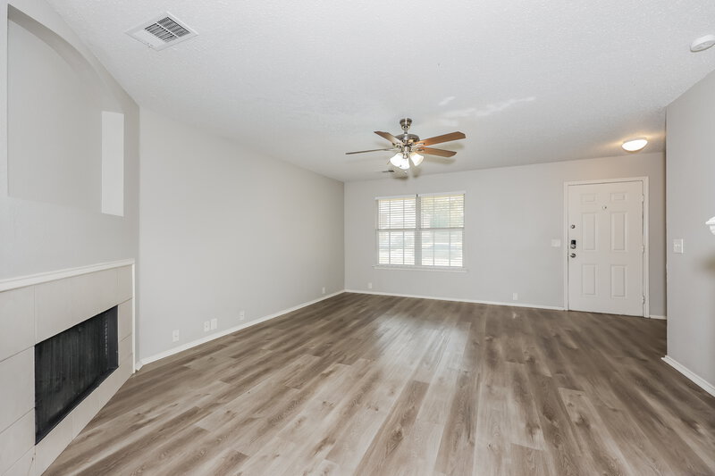 2,470/Mo, 2001 Purdue Dr Glenn Heights, TX 75154 Living Room View