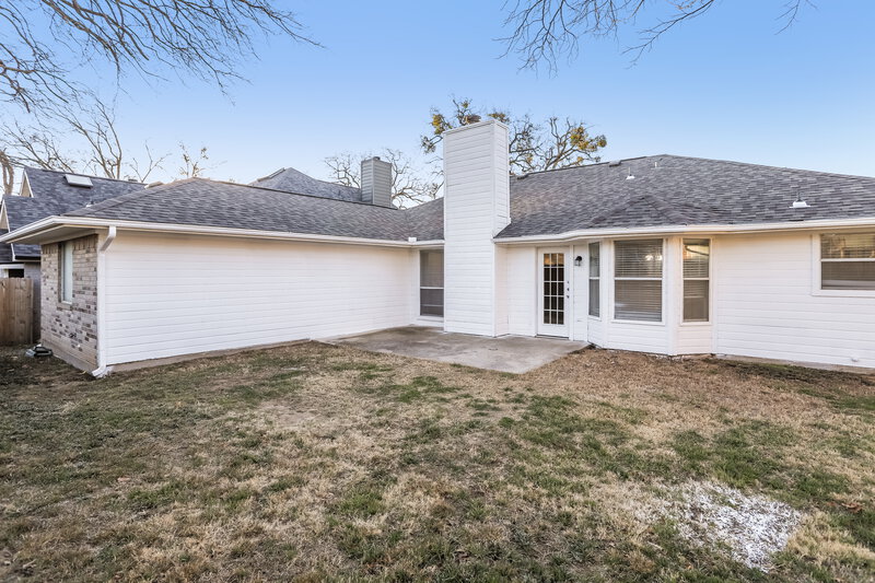 3,220/Mo, 7537 Arbor Park Dr Fort Worth, TX 76120 Rear View