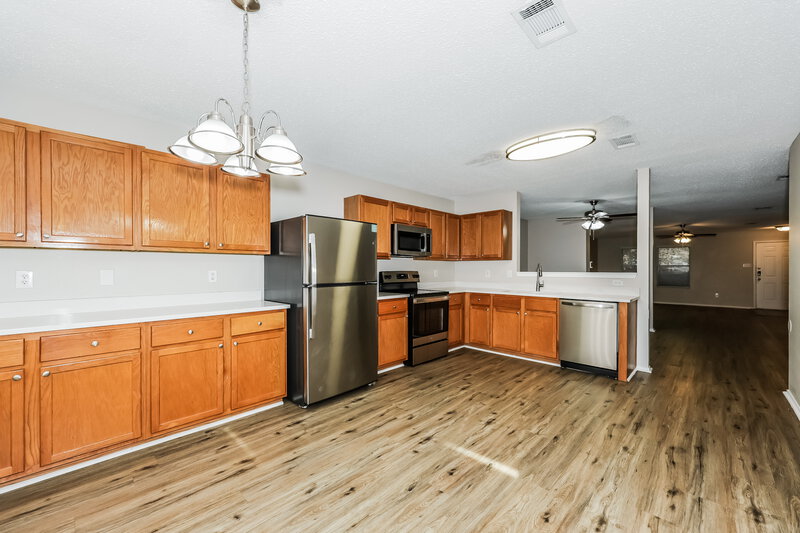 2,160/Mo, 5209 Royal Burgess Dr Fort Worth, TX 76135 Kitchen View 2