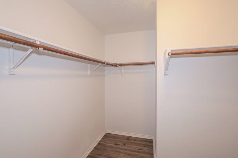 2,275/Mo, 5209 Royal Burgess Dr Fort Worth, TX 76135 Walk In Closet View