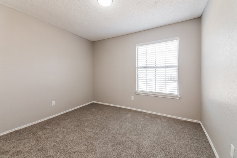 2,040/Mo, 707 Bryan Pl Seagoville, TX 75159 Bedroom View 2