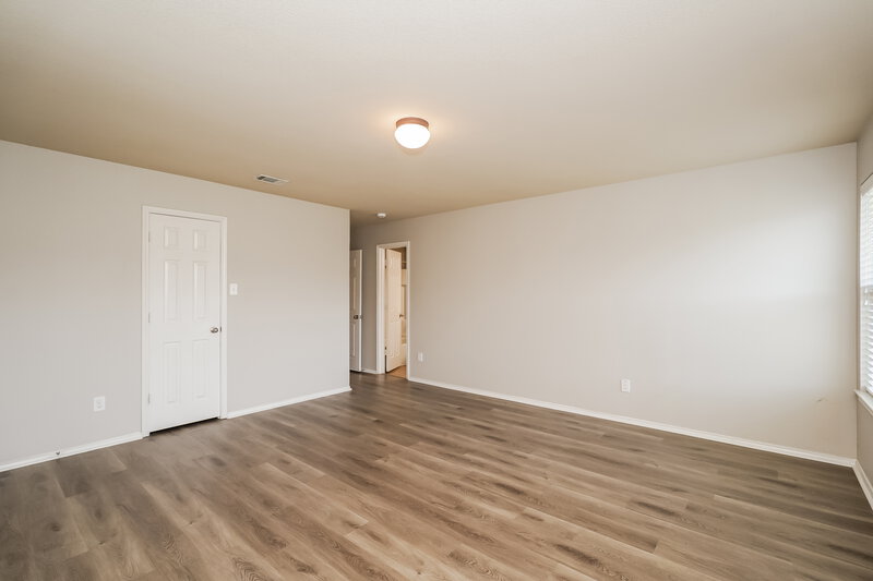 2,220/Mo, 12640 Lost Prairie Dr Fort Worth, TX 76244 Main Bedroom View 2