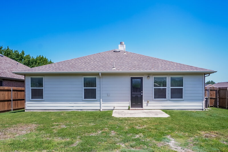 2,220/Mo, 12640 Lost Prairie Dr Fort Worth, TX 76244 Rear View
