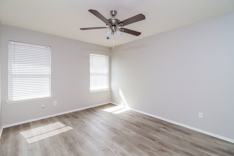 2,175/Mo, 1224 Sierra Blanca Dr Burleson, TX 76028 Main Bedroom View
