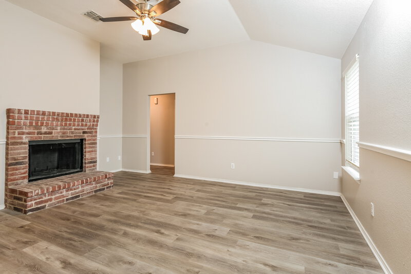 2,335/Mo, 5412 Beaver Ridge Dr Watauga, TX 76137 Living Room View
