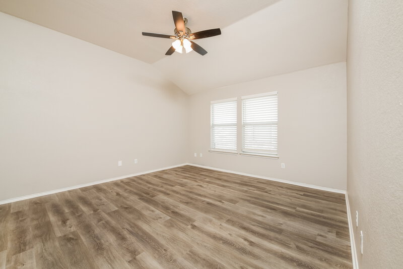 2,335/Mo, 5412 Beaver Ridge Dr Watauga, TX 76137 Main Bedroom View