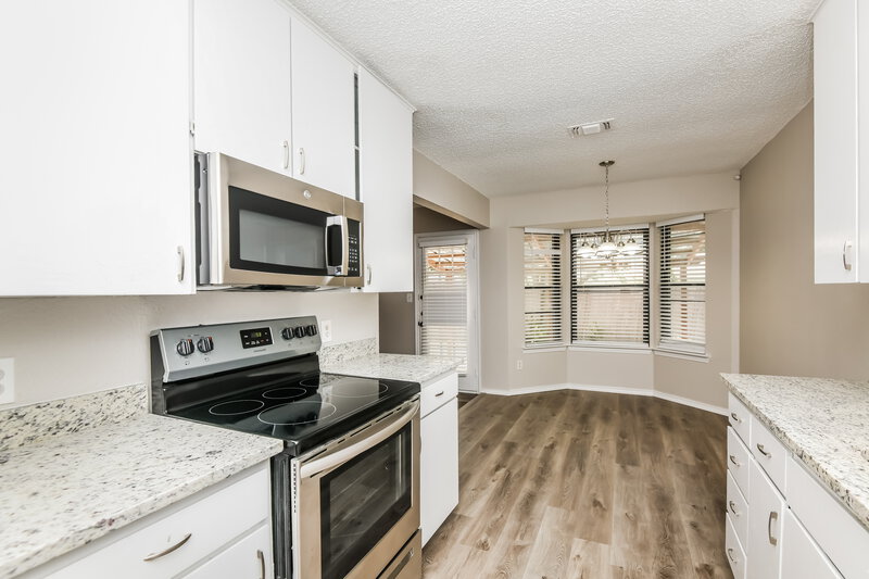 2,285/Mo, 402 Sunnyview Ct Mansfield, TX 76063 Kitchen View 3