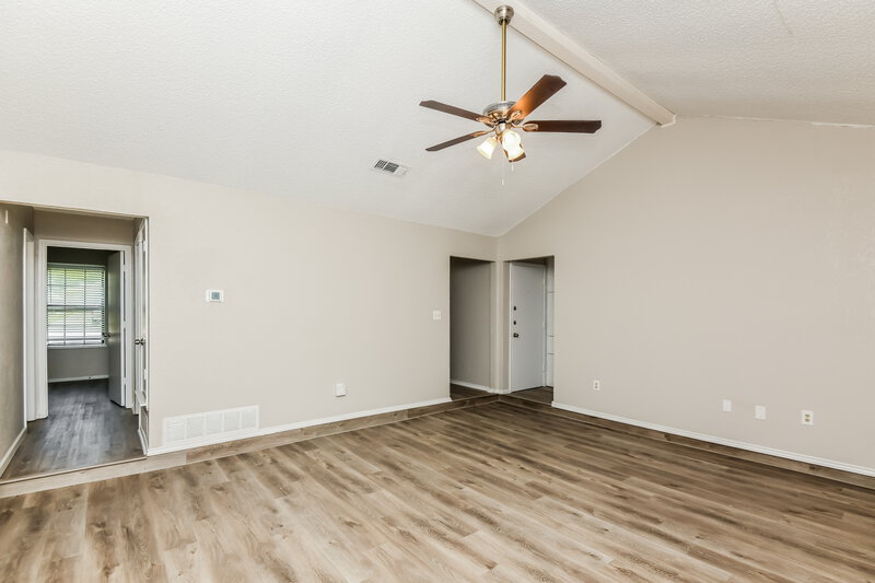 2,285/Mo, 402 Sunnyview Ct Mansfield, TX 76063 Main Bedroom View