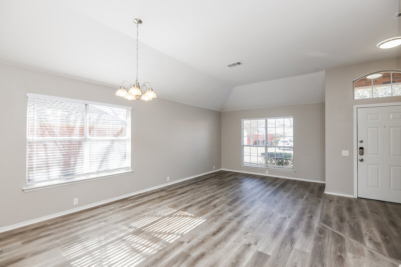 2,335/Mo, 8515 Auburn Dr Fort Worth, TX 76123 Family Room View