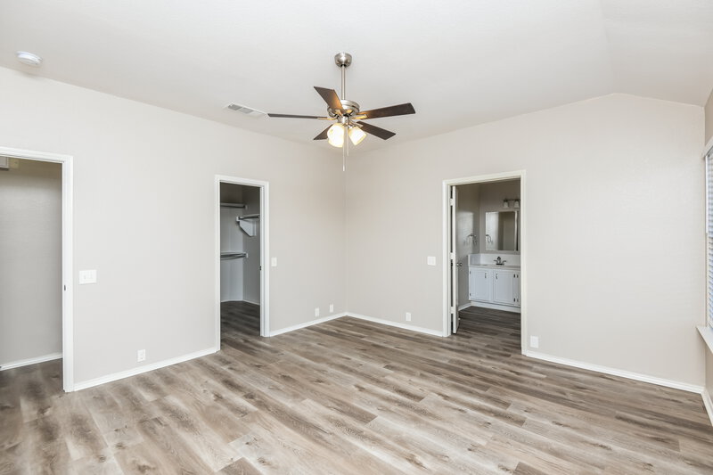 2,335/Mo, 8515 Auburn Dr Fort Worth, TX 76123 Main Bedroom View 2