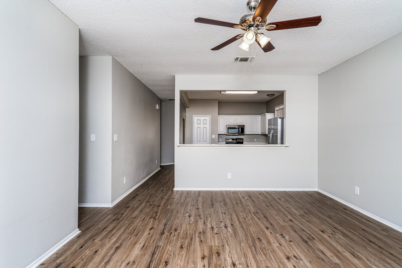 2,455/Mo, 3913 Overlake Dr Denton, TX 76210 Living Room View 3