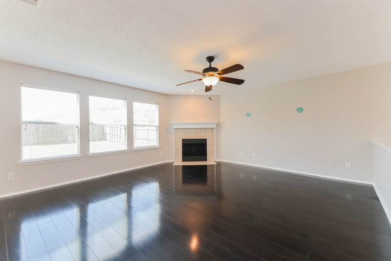 2,515/Mo, 429 Sugarberry Ln Fate, TX 75087 Living Room View