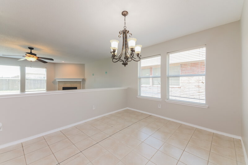 2,515/Mo, 429 Sugarberry Ln Fate, TX 75087 Dining Room View