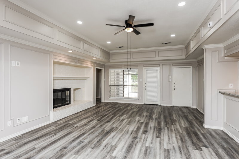 2,400/Mo, 608 Wisterglen Dr Desoto, TX 75115 Misc View