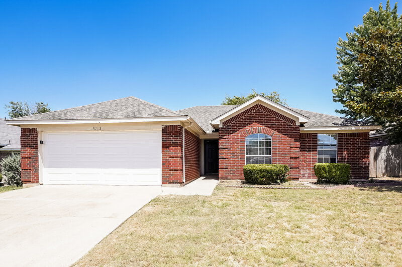 2,065/Mo, 3712 Garden Springs Dr Fort Worth, TX 76123 External View