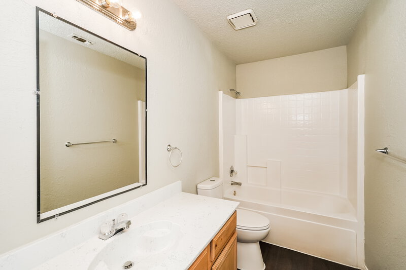 2,065/Mo, 3712 Garden Springs Dr Fort Worth, TX 76123 Bathroom View
