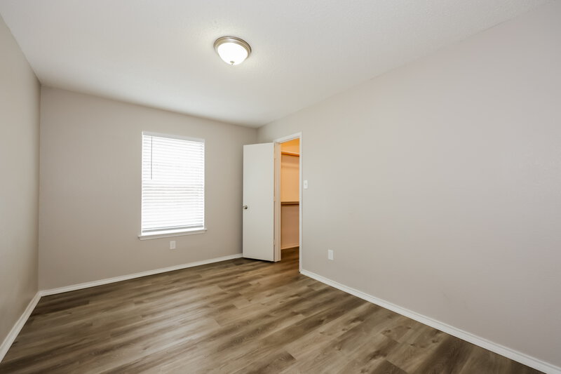 2,320/Mo, 7010 Stetter Dr Arlington, TX 76001 Bedroom View 2