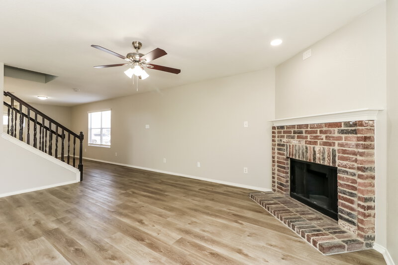 2,940/Mo, 1813 Vineridge Ln Burleson, TX 76028 Living Room View 2