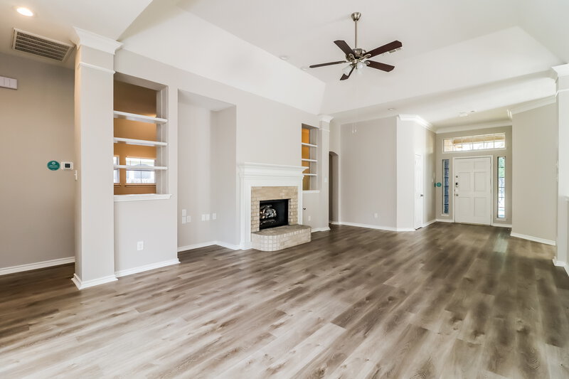 2,515/Mo, 5304 Big Bend Dr Fort Worth, TX 76137 Living Room View 2