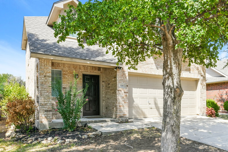 2,765/Mo, 5312 Lily Dr Fort Worth, TX 76244 Front View