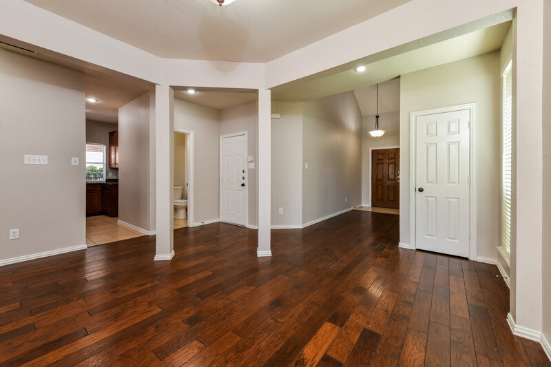 2,765/Mo, 5312 Lily Dr Fort Worth, TX 76244 Living Room View