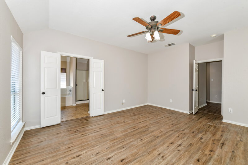 2,765/Mo, 5312 Lily Dr Fort Worth, TX 76244 Main Bedroom View 2