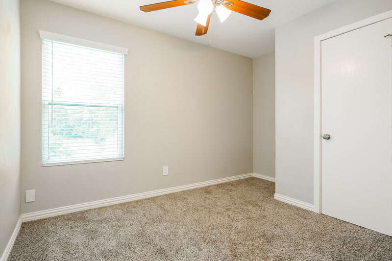 1,765/Mo, 513 N Wood St Denton, TX 76209 Bedroom View 2