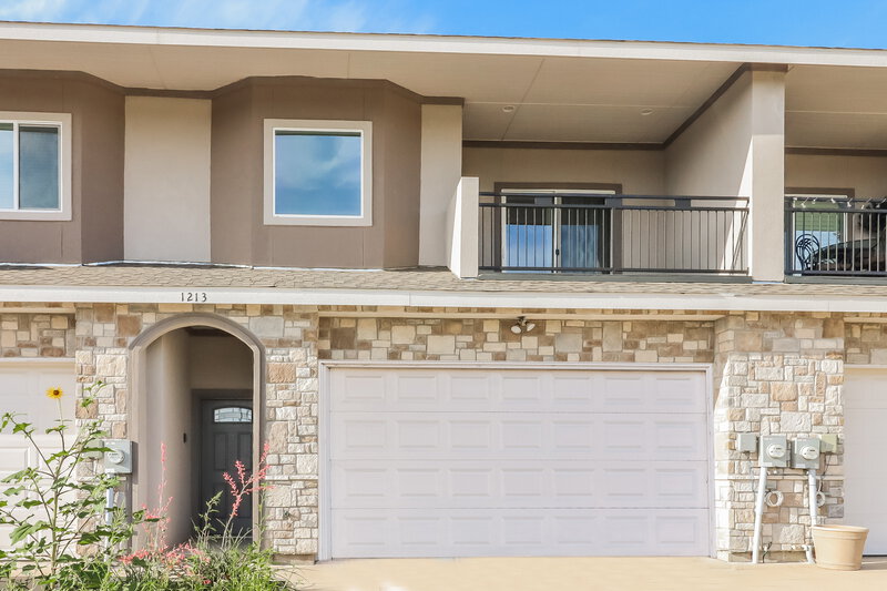 2,180/Mo, 1213 Summerset Ln Burleson, TX 76028 External View
