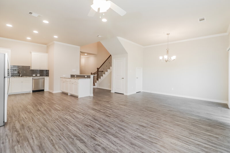2,180/Mo, 1213 Summerset Ln Burleson, TX 76028 Living Room View